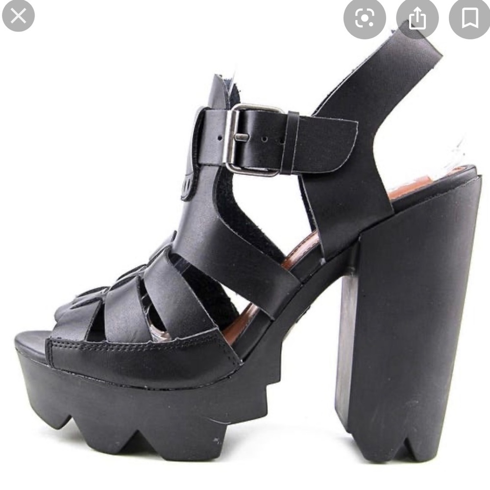 LOOKING FOR- Mia Shoes ‘Luka’